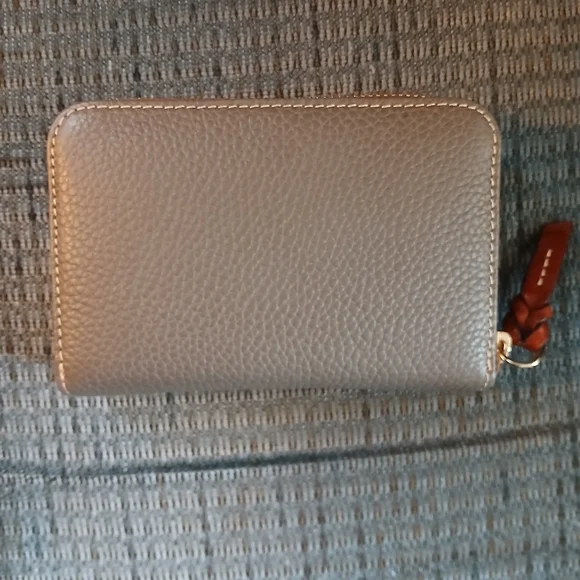 Dooney & Bourke Zippered Wallet - Picture 2 of 6